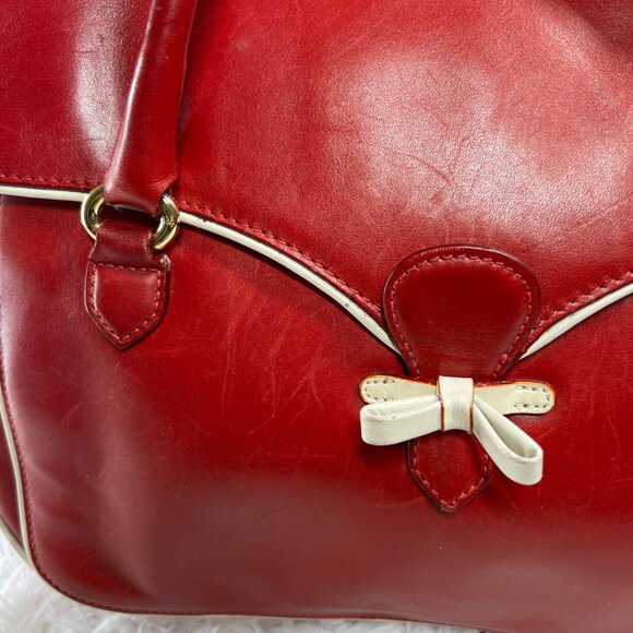 Isaac Mizrahi red handbag with white trimming - Picture 4 of 13